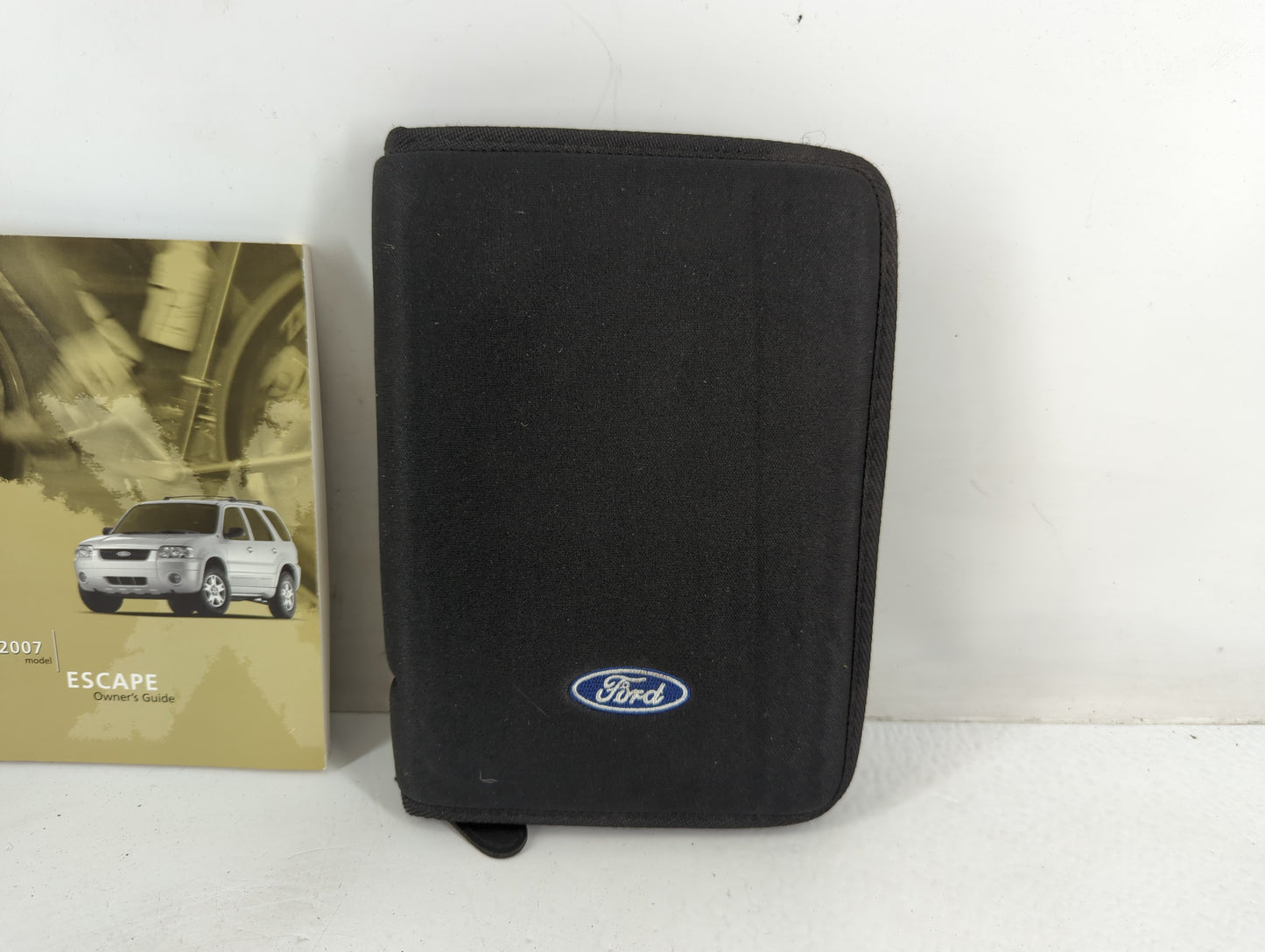2007 Ford Escape Owners Manual Book Guide P/N:7L8J-19A321-AB OEM Used Auto Parts - Oemusedautoparts1.com