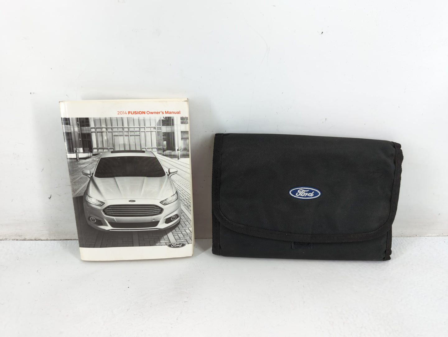 2014 Ford Fusion Owners Manual Book Guide P/N:EE5J19A321AA OEM Used Auto Parts - Oemusedautoparts1.com