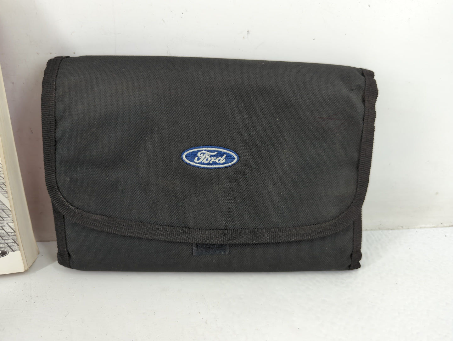 2014 Ford Fusion Owners Manual Book Guide P/N:EE5J19A321AA OEM Used Auto Parts - Oemusedautoparts1.com