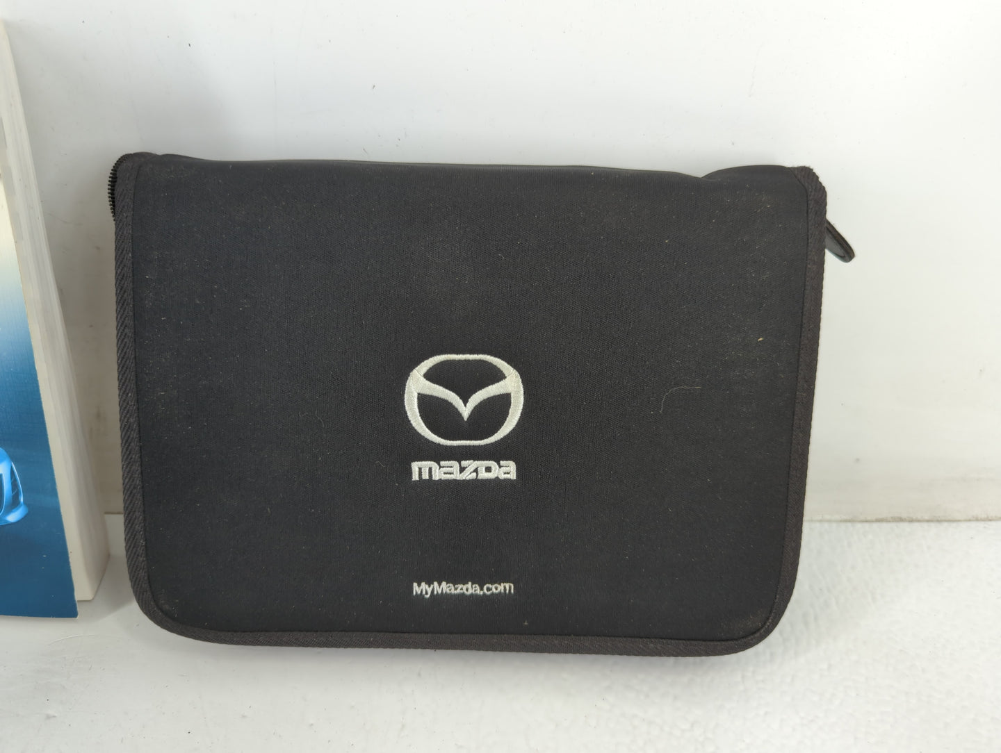 2010 Mazda Cx-7 Owners Manual Book Guide P/N:9999-95-080C-10R OEM Used Auto Parts - Oemusedautoparts1.com