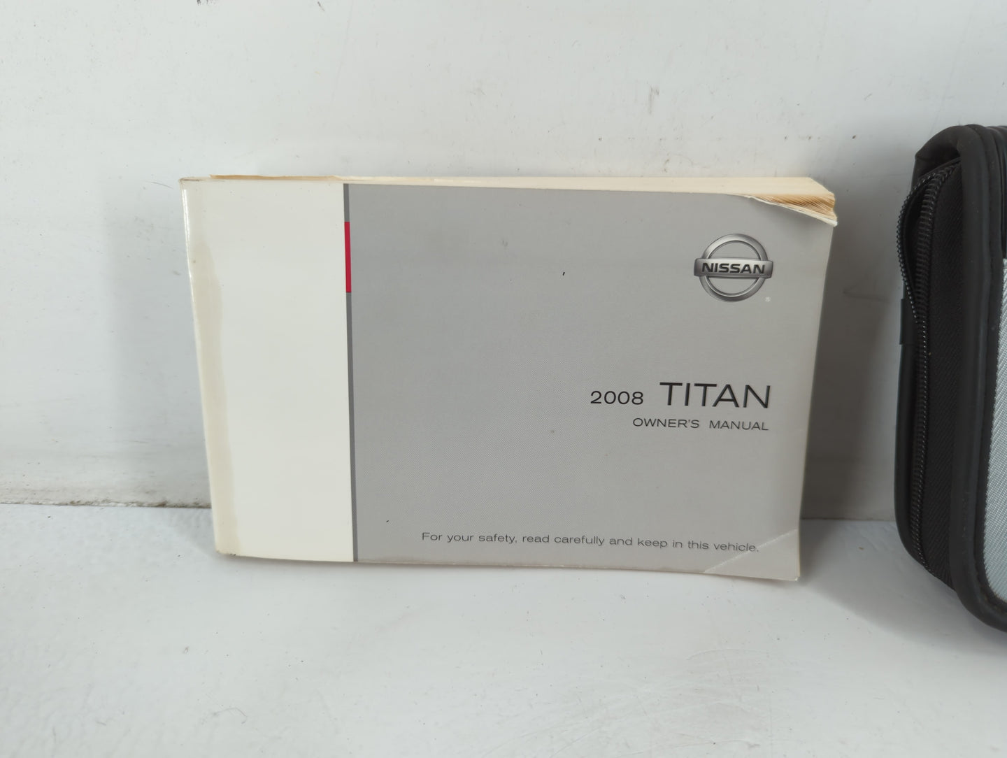 2008 Nissan Titan Owners Manual Book Guide P/N:OM8E 0A60U1 OEM Used Auto Parts - Oemusedautoparts1.com