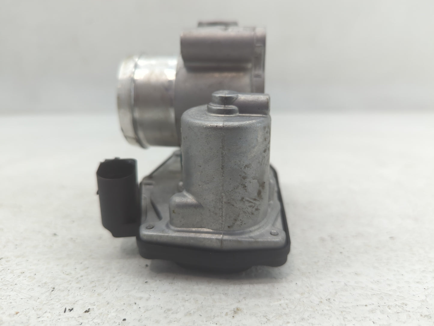 2018-2021 Ford Ecosport Throttle Body P/N:CM5G-9F991-GA Fits Fits 2018 2019 2020 2021 OEM Used Auto Parts - Oemusedautoparts1.com