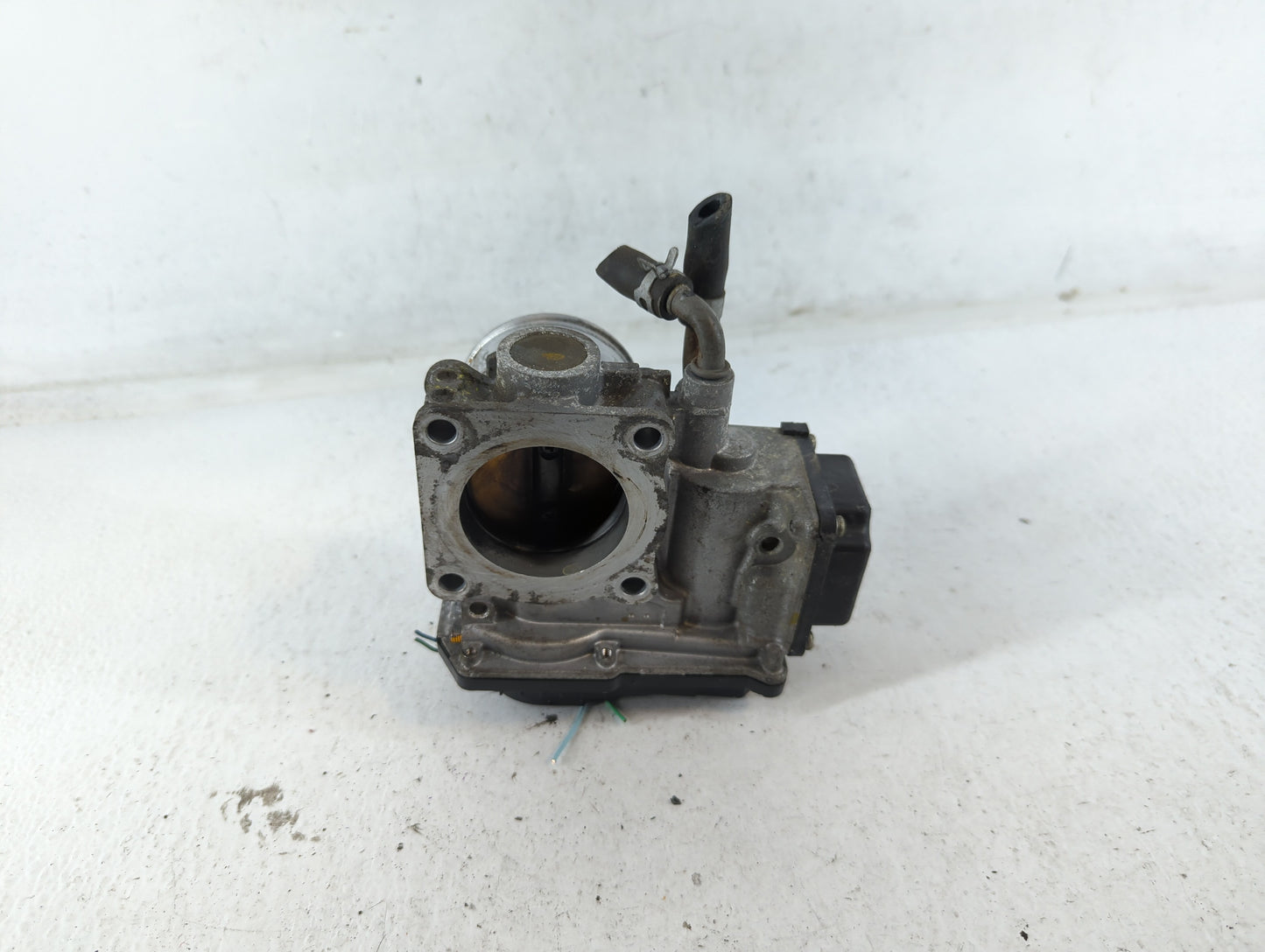 2016-2022 Honda Civic Throttle Body P/N:382898 GMC9A Fits Fits 2016 2017 2018 2019 2020 2021 2022 OEM Used Auto Parts - Oemusedautoparts1.com
