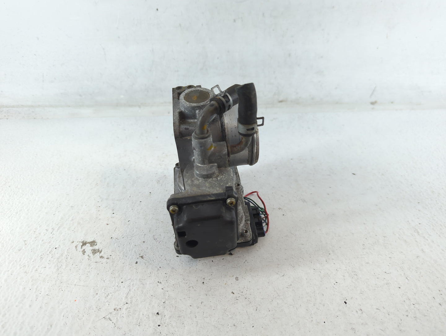 2016-2022 Honda Civic Throttle Body P/N:382898 GMC9A Fits Fits 2016 2017 2018 2019 2020 2021 2022 OEM Used Auto Parts - Oemusedautoparts1.com