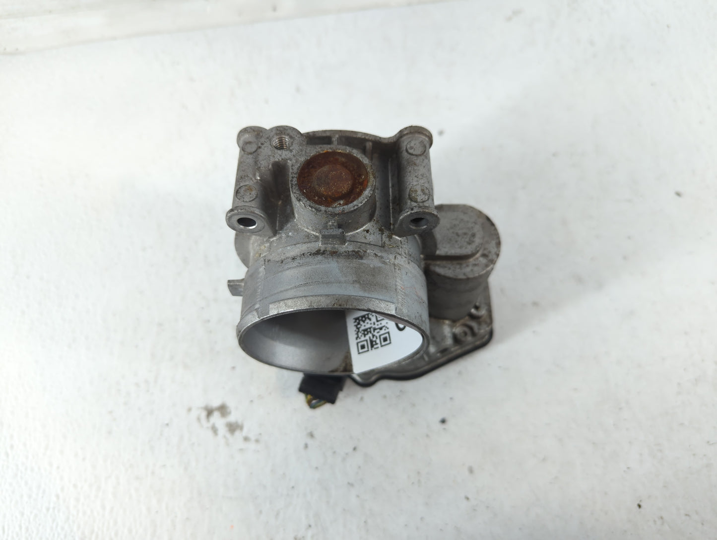 2011-2019 Ford Explorer Throttle Body P/N:17038401379 AT4E-9F991-EL Fits Fits 2011 2012 2013 2014 2015 2016 2017 2018 2019 OEM Used Auto Parts - Oemusedautoparts1.com