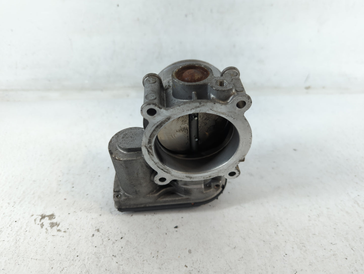 2011-2019 Ford Explorer Throttle Body P/N:17038401379 AT4E-9F991-EL Fits Fits 2011 2012 2013 2014 2015 2016 2017 2018 2019 OEM Used Auto Parts - Oemusedautoparts1.com