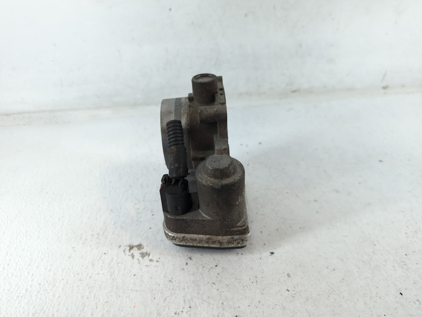 2008-2010 Chrysler Town & Country Throttle Body P/N:0486 1691 AA A2C53099253 Fits Fits 2006 2007 2008 2009 2010 2011 OEM Used Auto Parts - Oemusedautoparts1.com