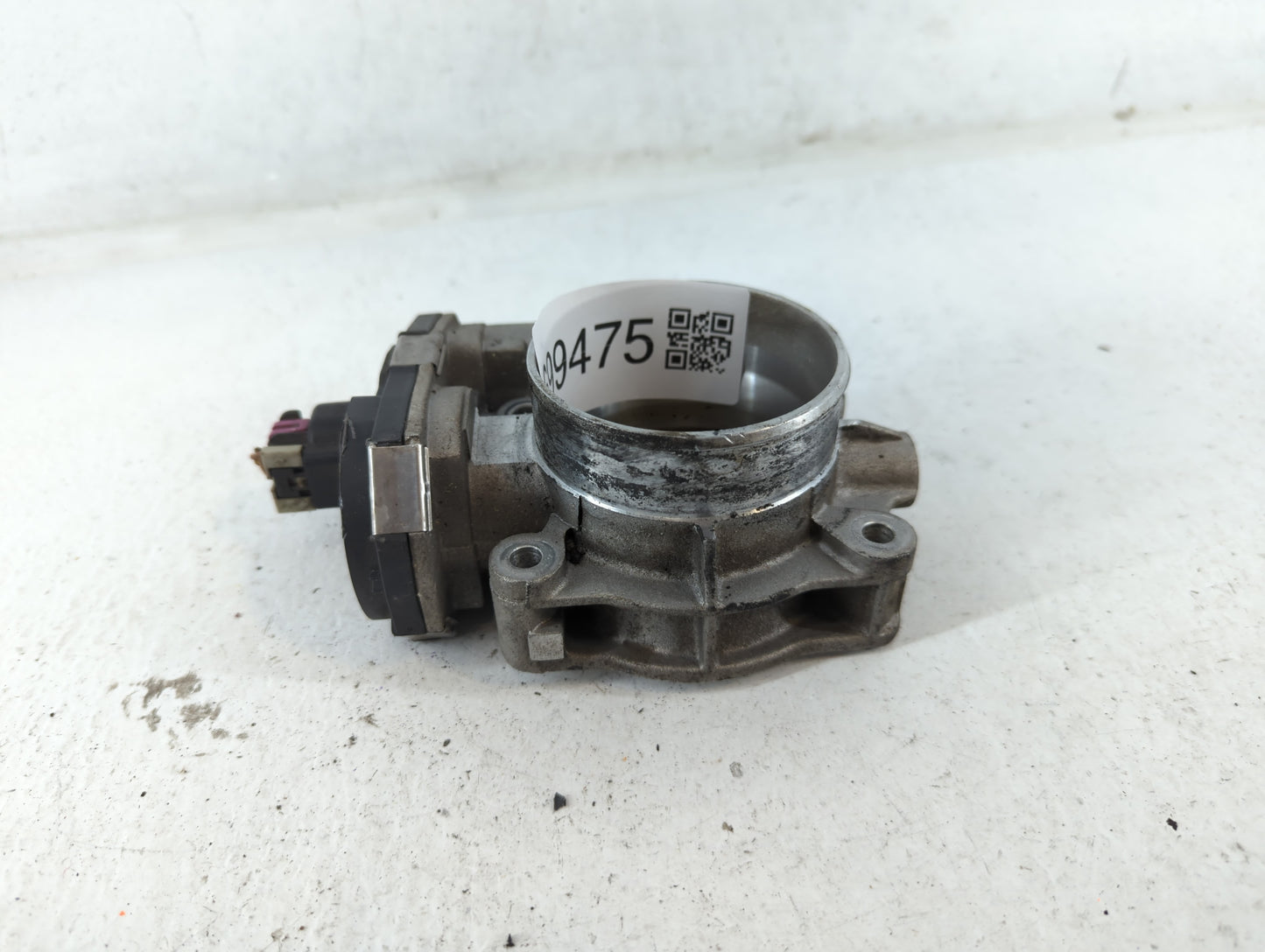 2008-2011 Buick Enclave Throttle Body P/N:AA591HB7376B Fits Fits 2007 2008 2009 2010 2011 OEM Used Auto Parts - Oemusedautoparts1.com