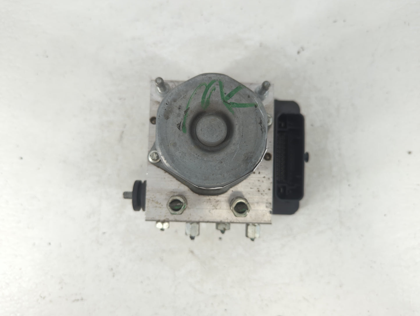 2017-2018 Nissan Altima ABS Pump Control Module Replacement P/N:47660 9HU0A Fits Fits 2017 2018 OEM Used Auto Parts - Oemusedautoparts1.com