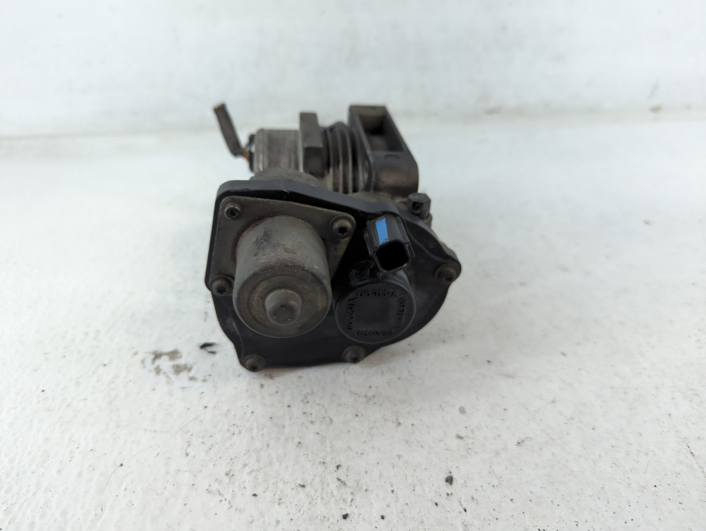 2005-2014 Ford E-150 Throttle Body P/N:072604 3 0608903 Fits Fits 2004 2005 2006 2007 2008 2009 2010 2011 2012 2013 2014 2015 2016 OEM Used Auto Parts - Oemusedautoparts1.com