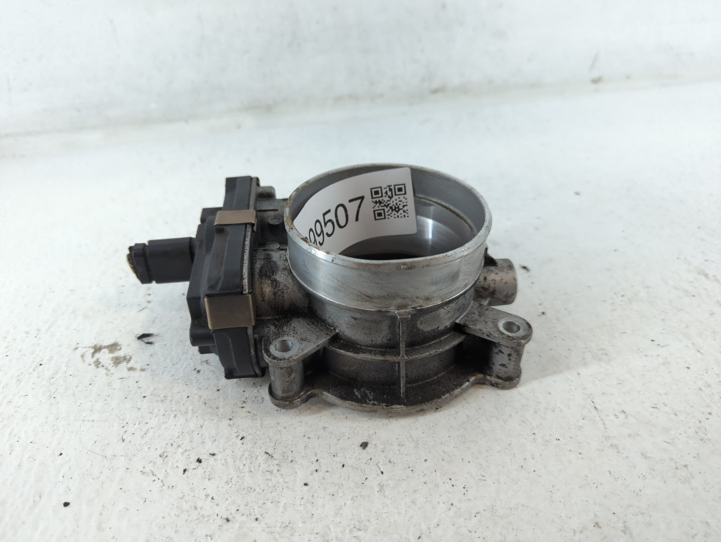 2019 Chevrolet Suburban 1500 Throttle Body P/N:12678224 Fits Fits 2014 2015 2016 2017 2018 2020 2021 2022 OEM Used Auto Parts - Oemusedautoparts1.com