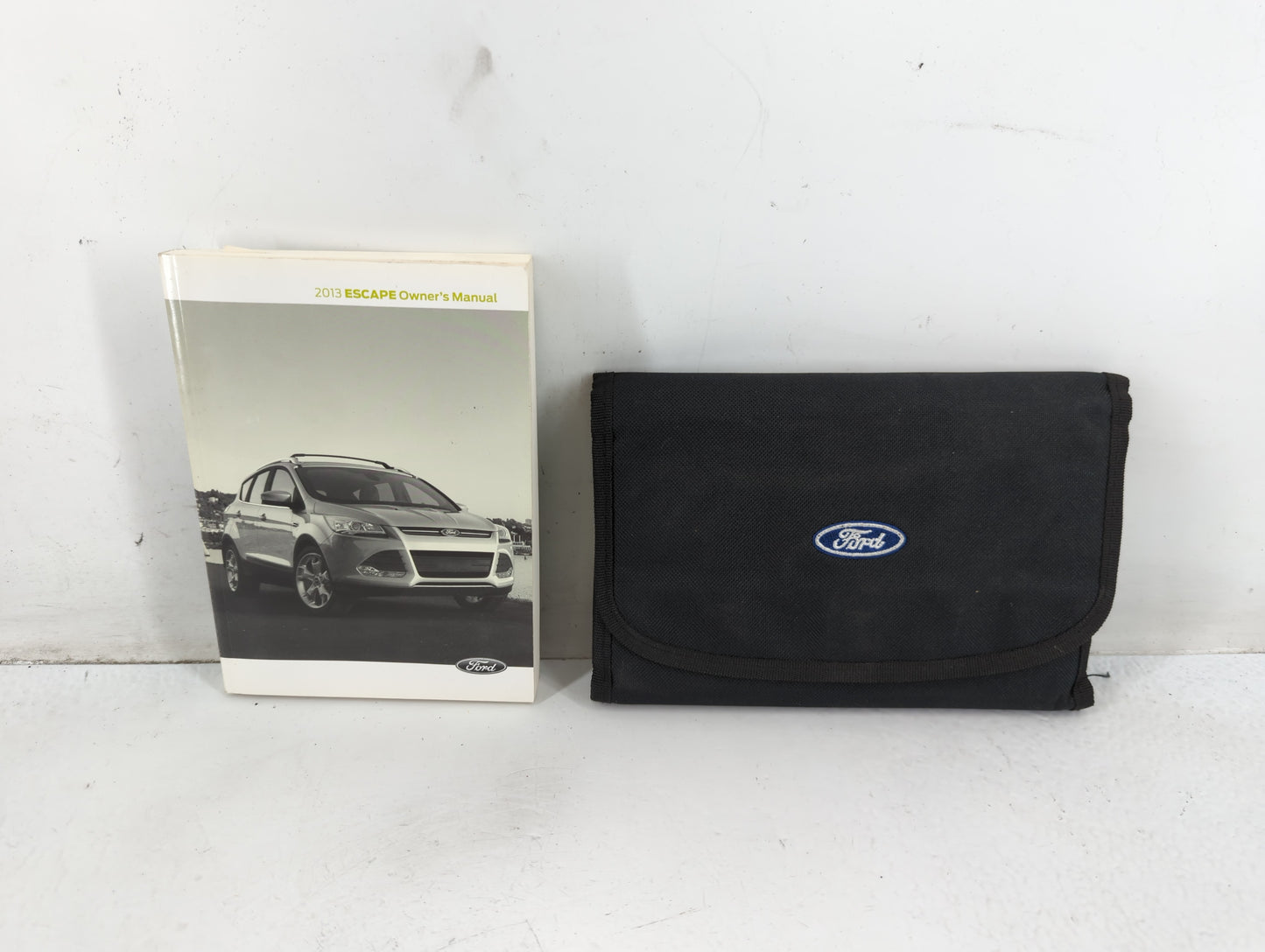 2013 Ford Escape Owners Manual Book Guide P/N:DJ5J 19A321 AA OEM Used Auto Parts - Oemusedautoparts1.com