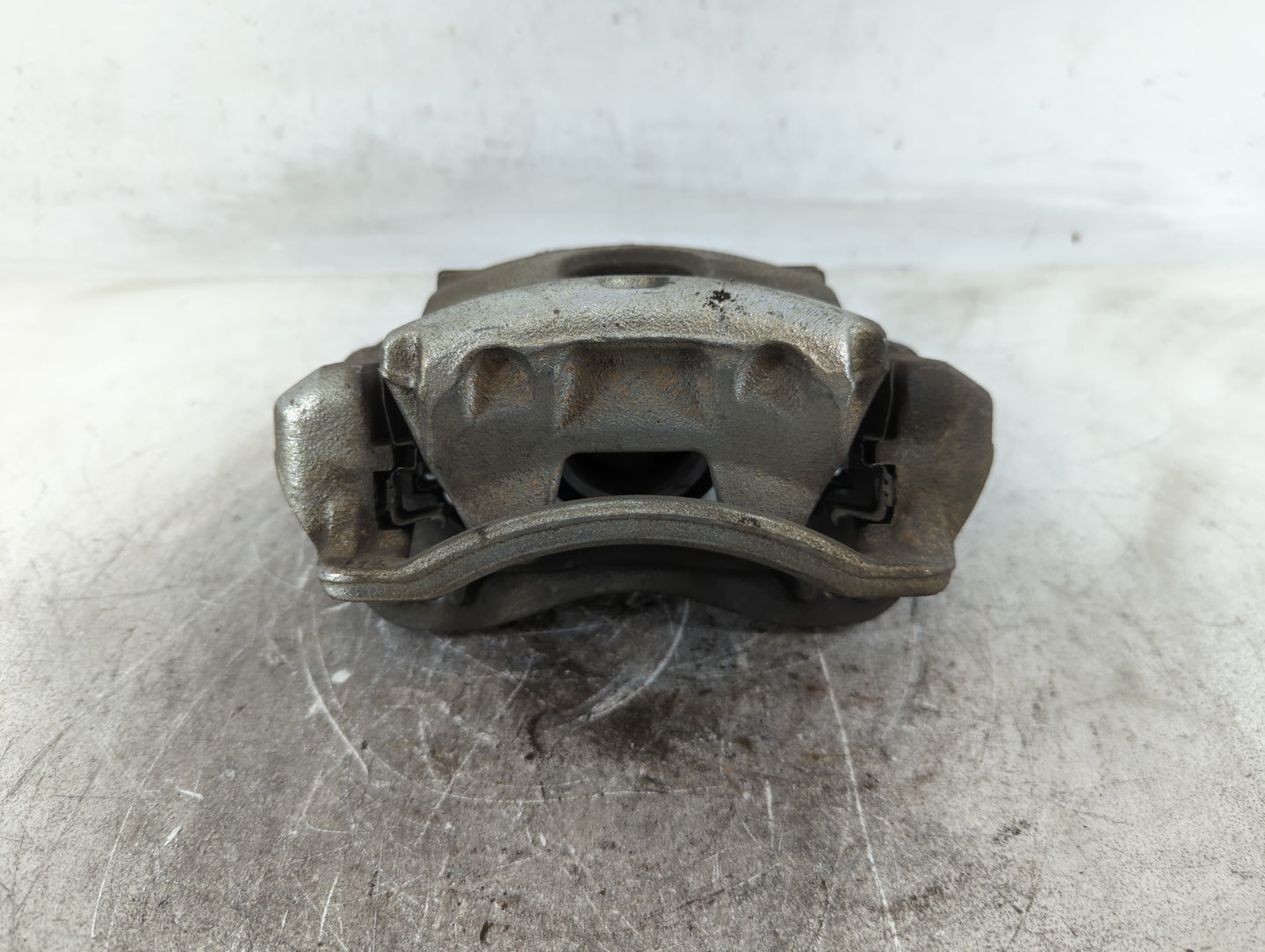 2017-2020 Kia Niro Front Passenger Right Brake Caliper - Oemusedautoparts1.com