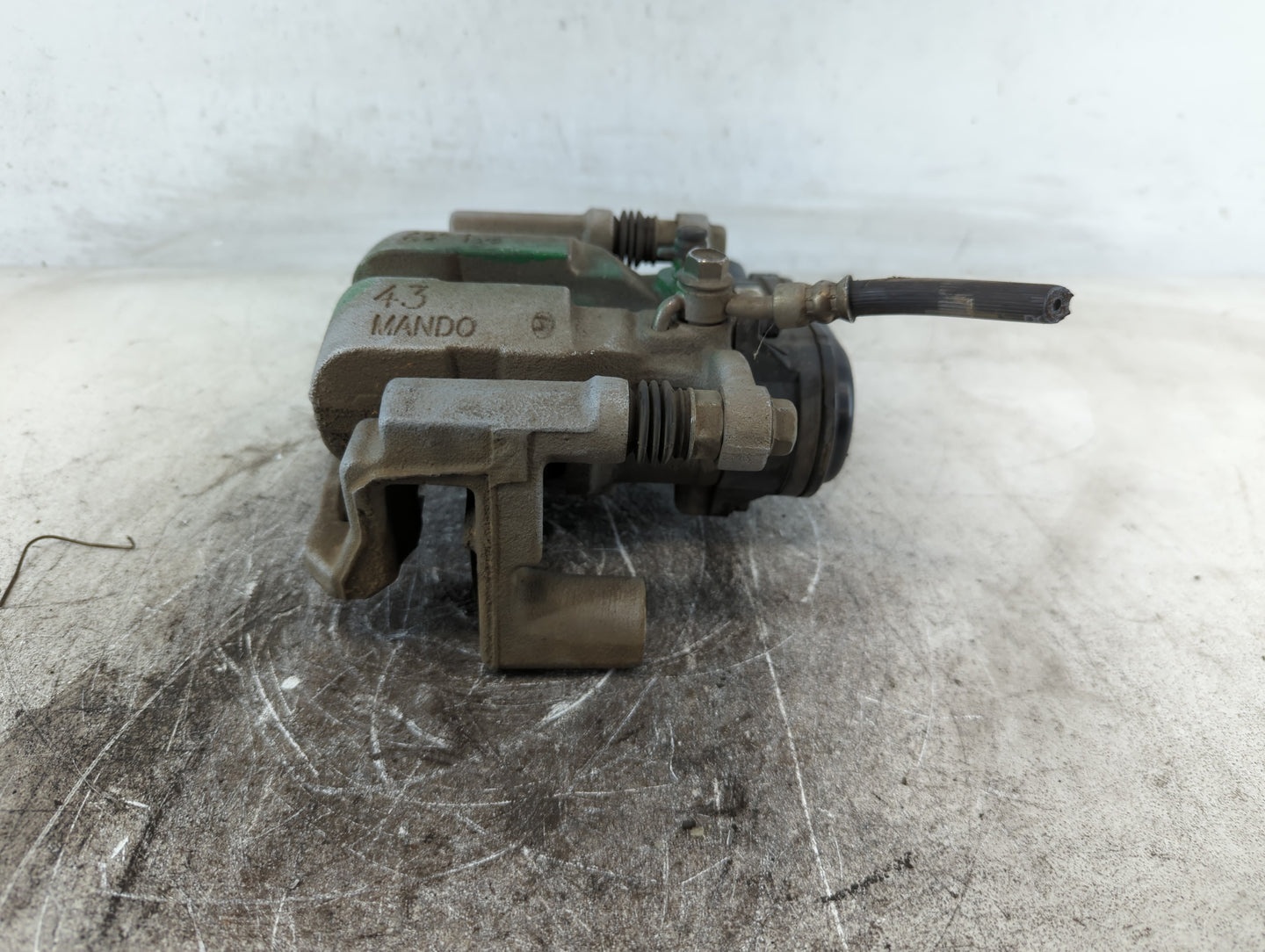 2020-2022 Kia Telluride Front Driver Left Brake Caliper - Oemusedautoparts1.com