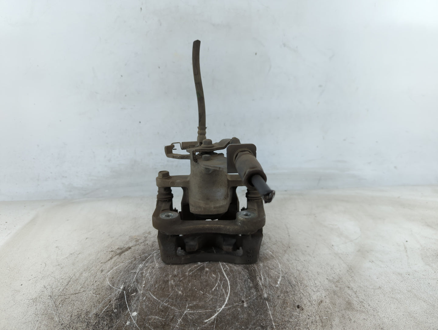 2017-2020 Kia Niro Front Driver Left Brake Caliper - Oemusedautoparts1.com