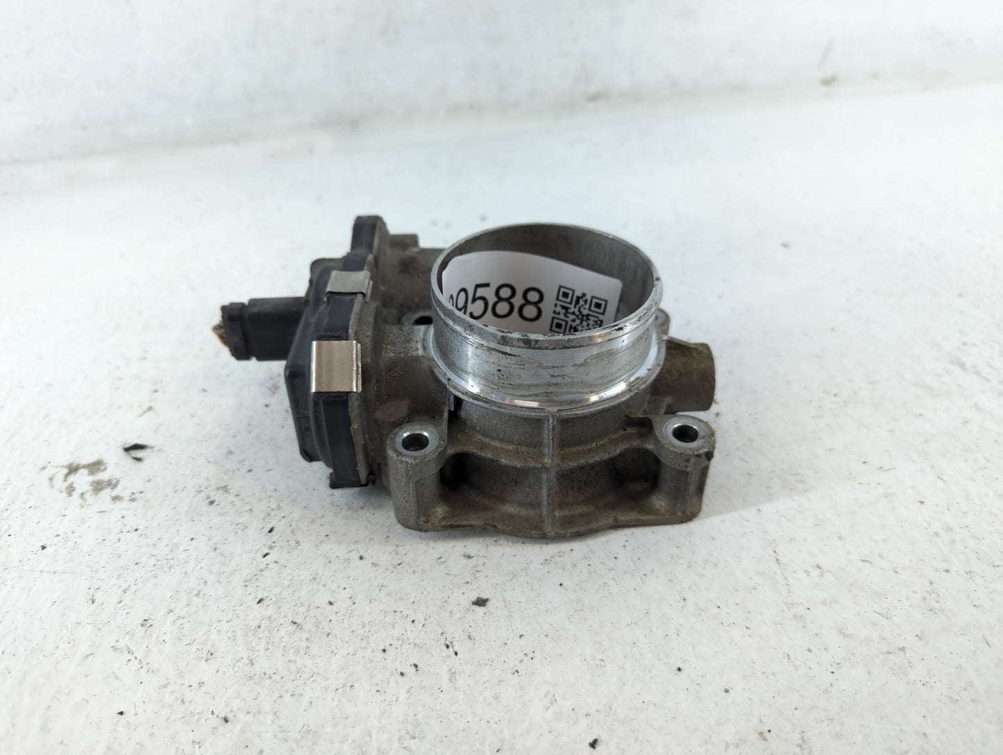 2016-2017 Chevrolet Equinox Throttle Body P/N:12669146AA Fits Fits 2016 2017 OEM Used Auto Parts - Oemusedautoparts1.com
