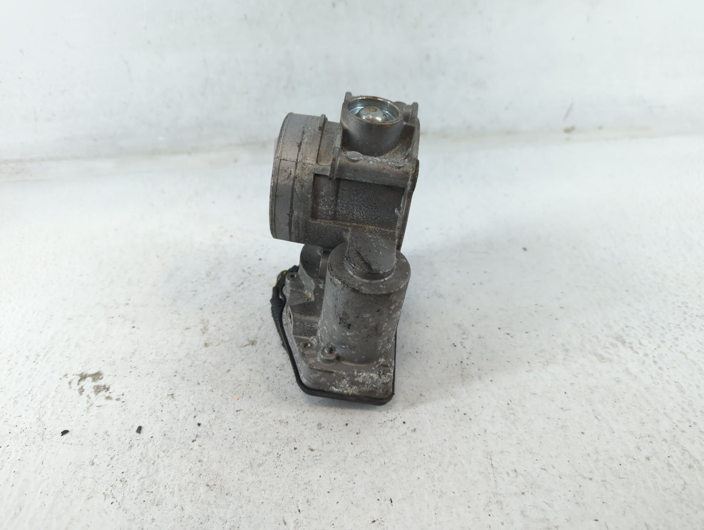 2013-2020 Ford Fusion Throttle Body P/N:170303005609 DS7E-9F991-AJ Fits Fits 2013 2014 2015 2016 2017 2018 2019 2020 2021 2022 OEM Used Auto Parts - Oemusedautoparts1.com