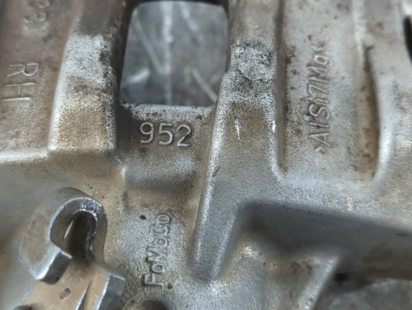 2014-2021 Ford Transit Connect Front Passenger Right Brake Caliper - Oemusedautoparts1.com