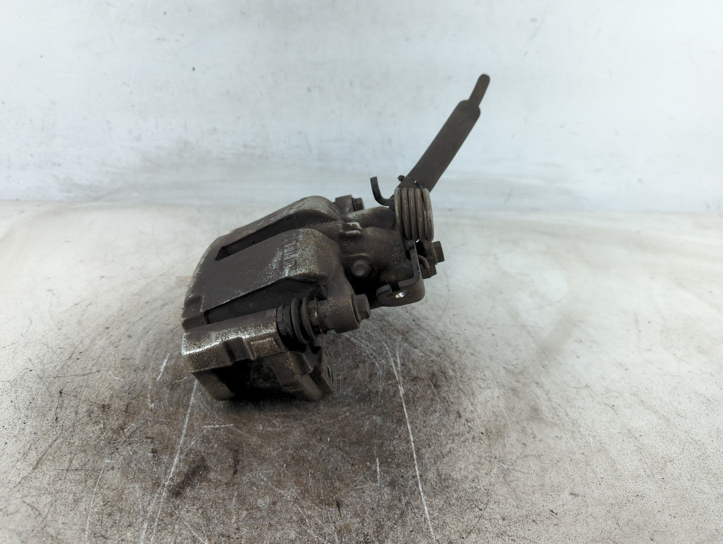 Ford Explorer Front Driver Left Brake Caliper - Oemusedautoparts1.com