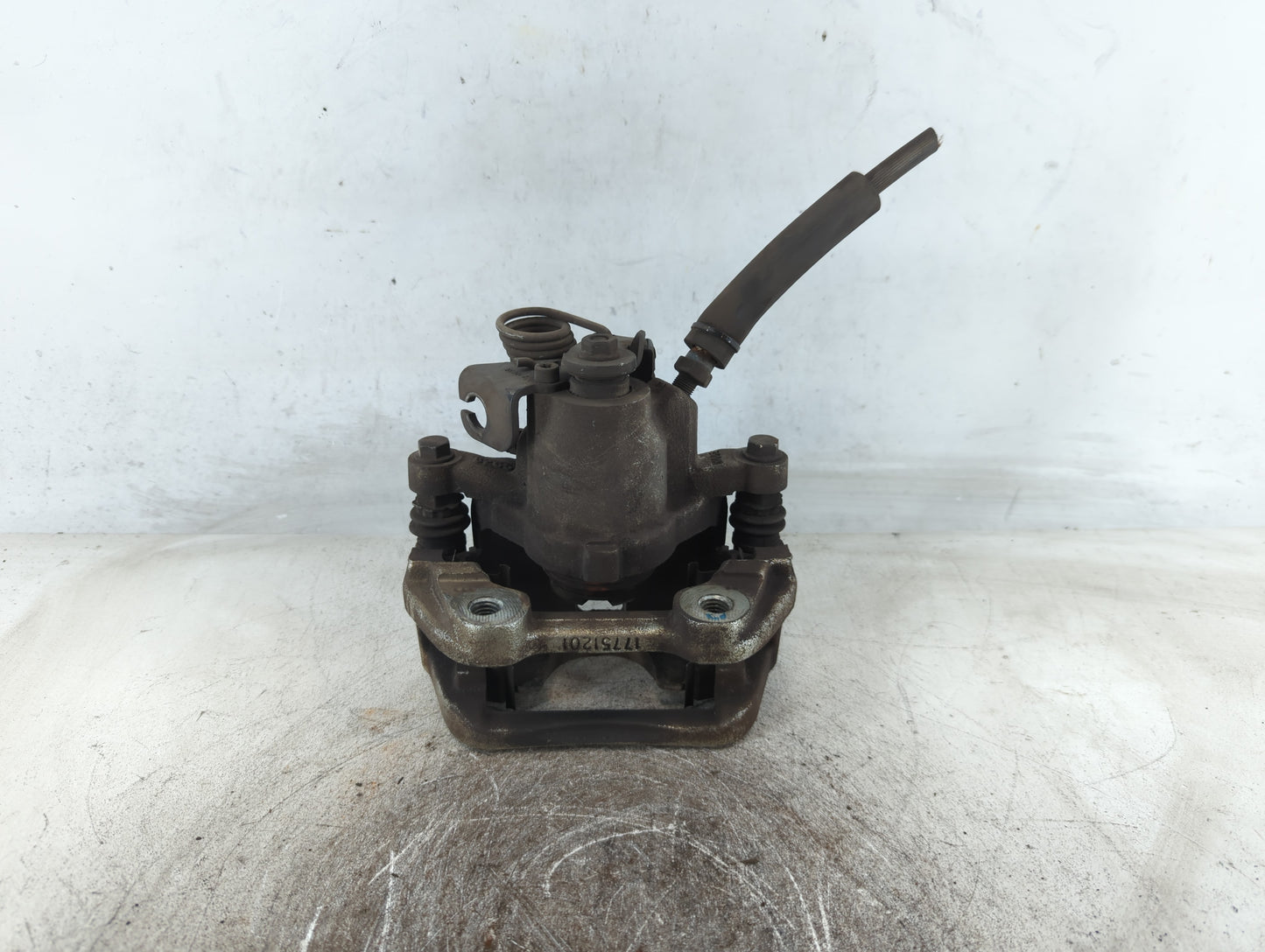 Ford Explorer Front Driver Left Brake Caliper - Oemusedautoparts1.com