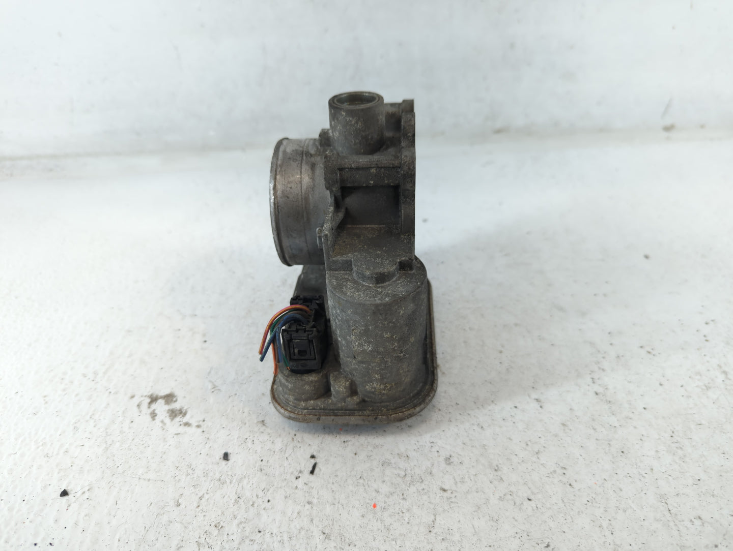 2007-2017 Jeep Patriot Throttle Body P/N:04891735AT Fits Fits 2007 2008 2009 2010 2011 2012 2013 2014 2015 2016 2017 2018 OEM Used Auto Parts - Oemusedautoparts1.com