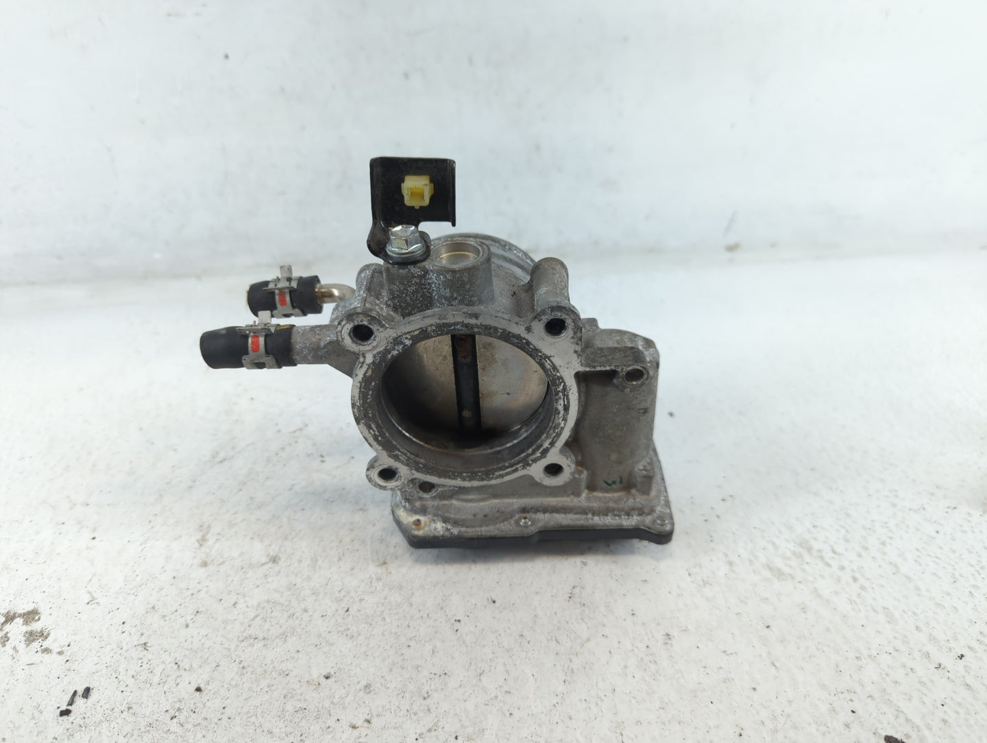 2016-2021 Chevrolet Express 2500 Throttle Body P/N:22030-0V010 Fits Fits 2014 2015 2016 2017 2018 2019 2020 2021 2022 OEM Used Auto Parts - Oemusedautoparts1.com