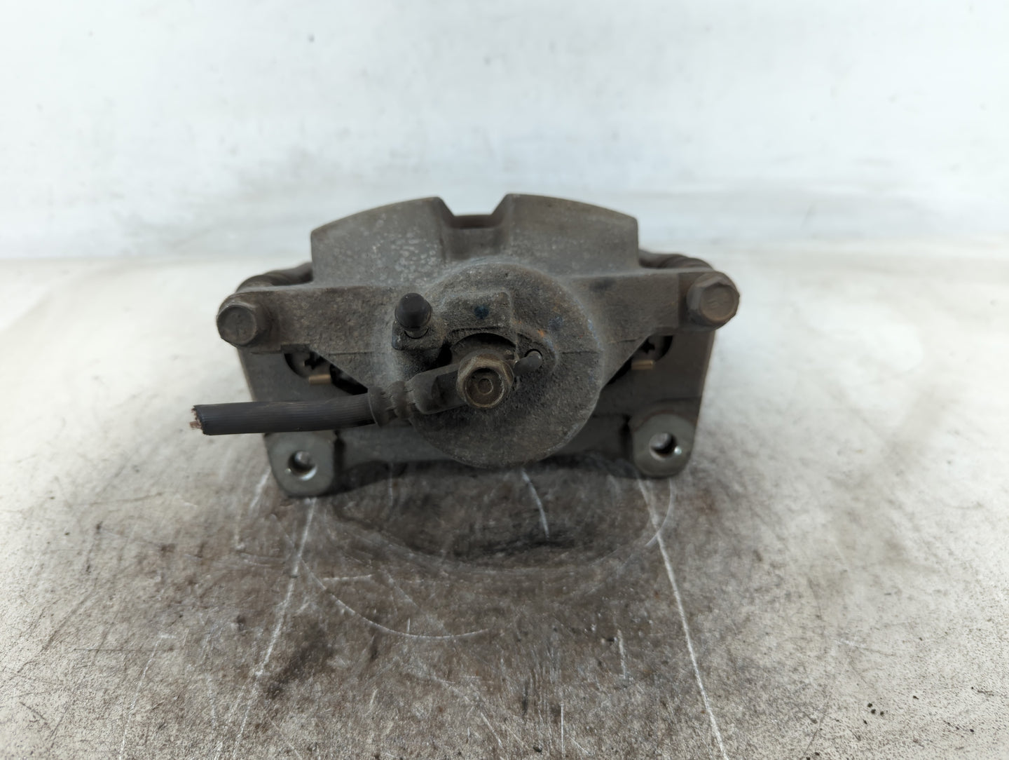 2019-2022 Toyota Rav4 Front Driver Left Brake Caliper - Oemusedautoparts1.com