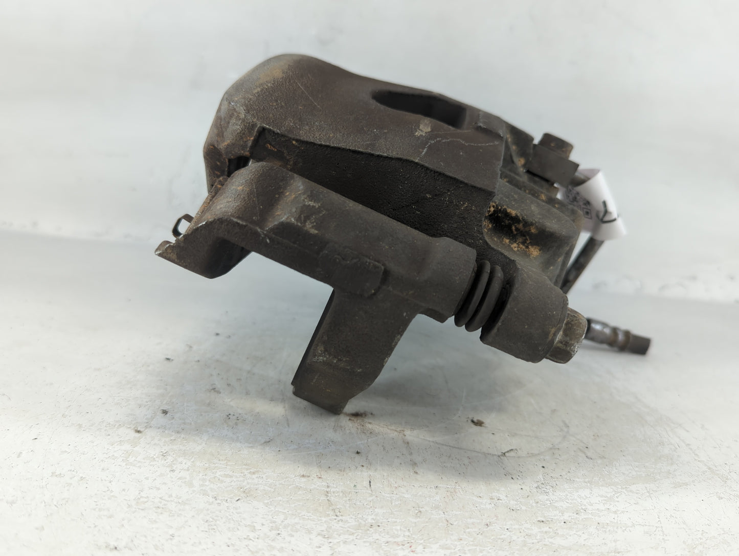 2013-2014 Lincoln Mks Front Passenger Right Brake Caliper - Oemusedautoparts1.com