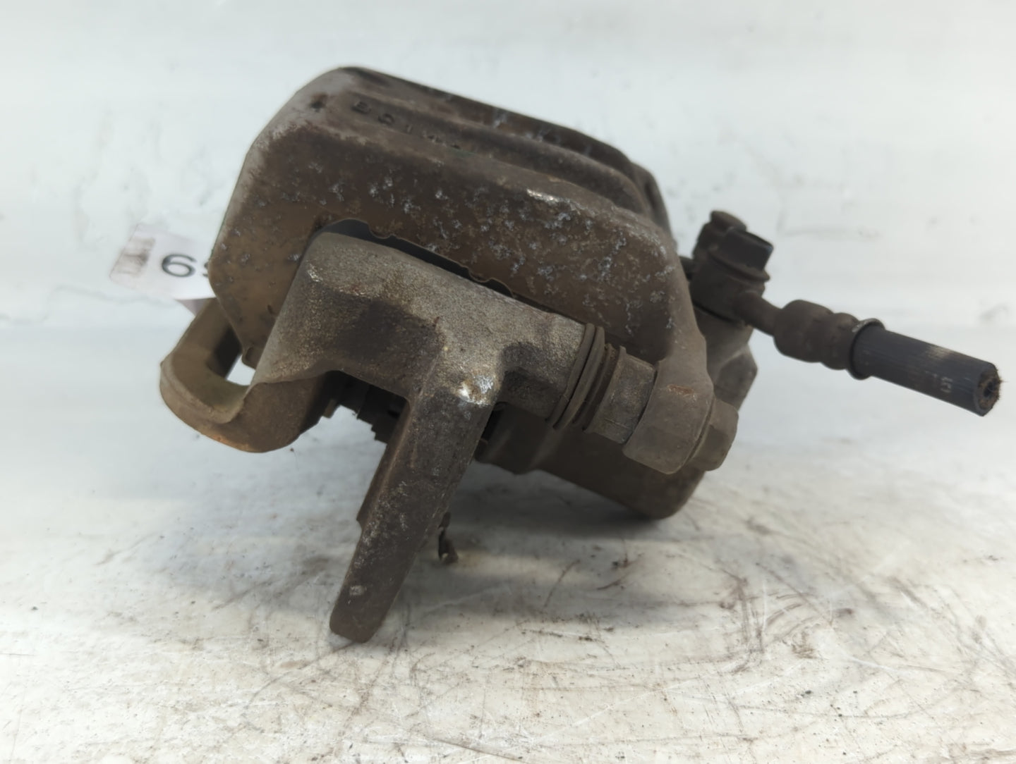2013-2016 Hyundai Santa Fe Front Driver Left Brake Caliper - Oemusedautoparts1.com