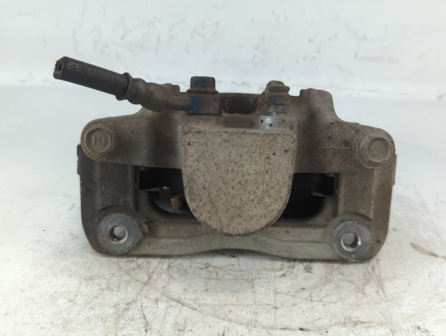 2013-2016 Hyundai Santa Fe Front Driver Left Brake Caliper - Oemusedautoparts1.com