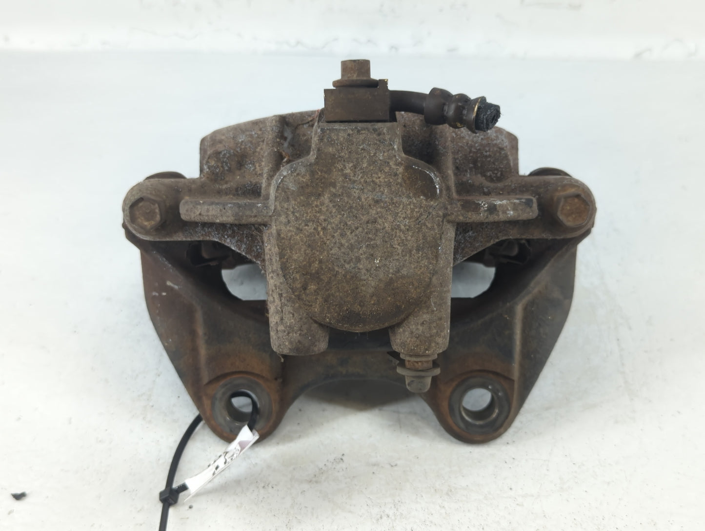 2007-2014 Gmc Yukon Xl 1500 Front Passenger Right Brake Caliper - Oemusedautoparts1.com
