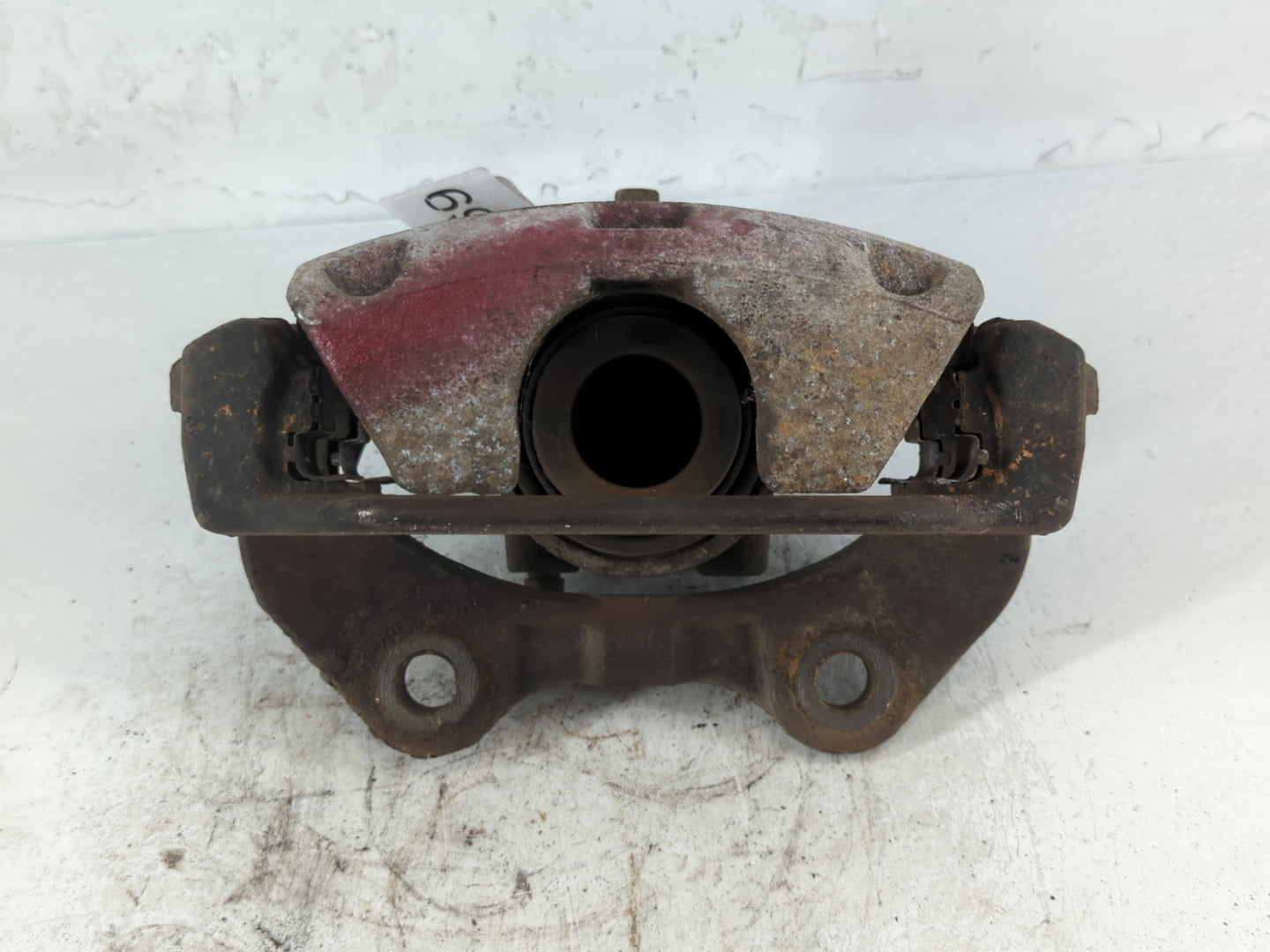 2003-2005 Chevrolet Astro Front Driver Left Brake Caliper - Oemusedautoparts1.com