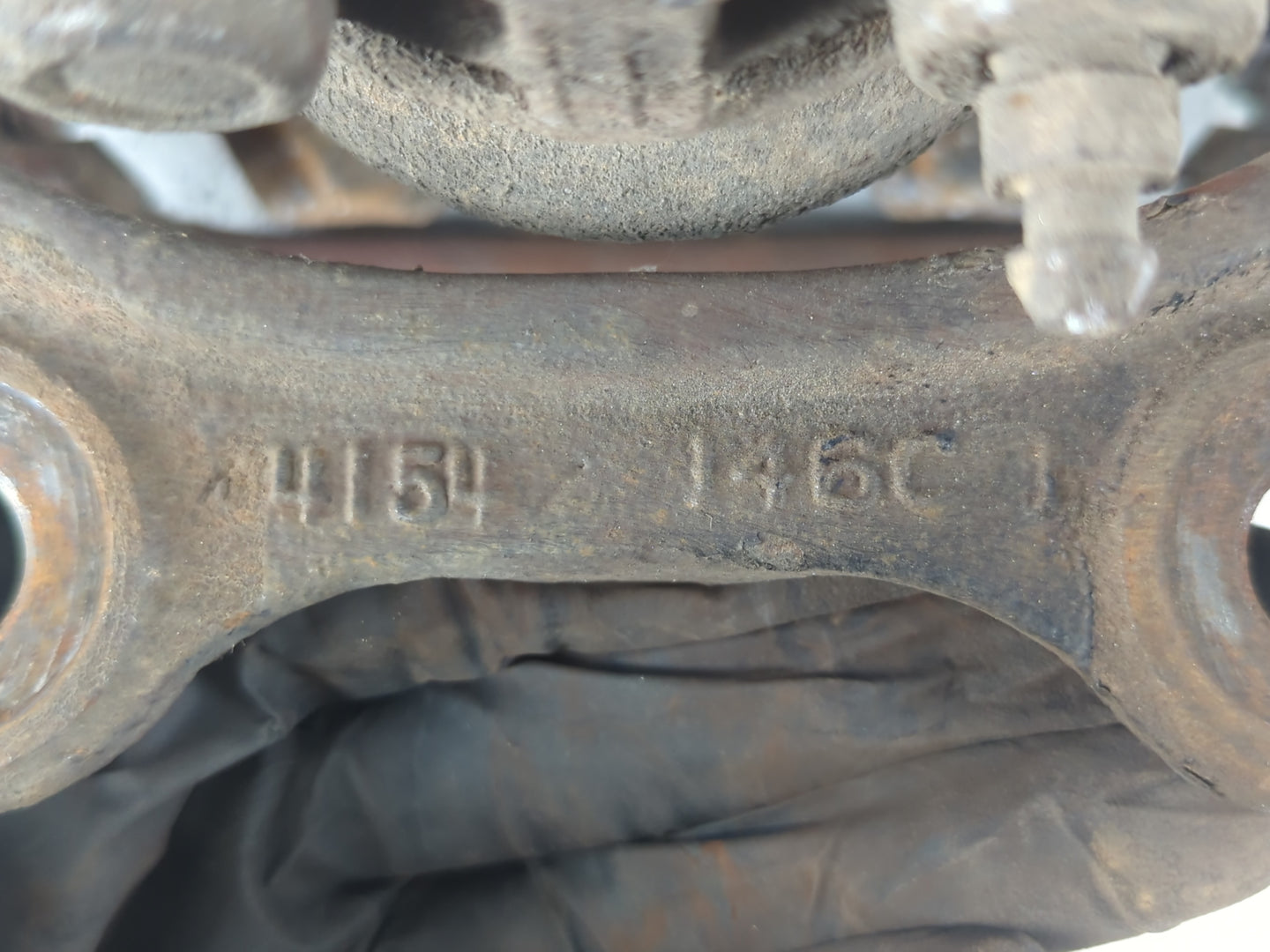 2003-2005 Chevrolet Astro Front Driver Left Brake Caliper - Oemusedautoparts1.com