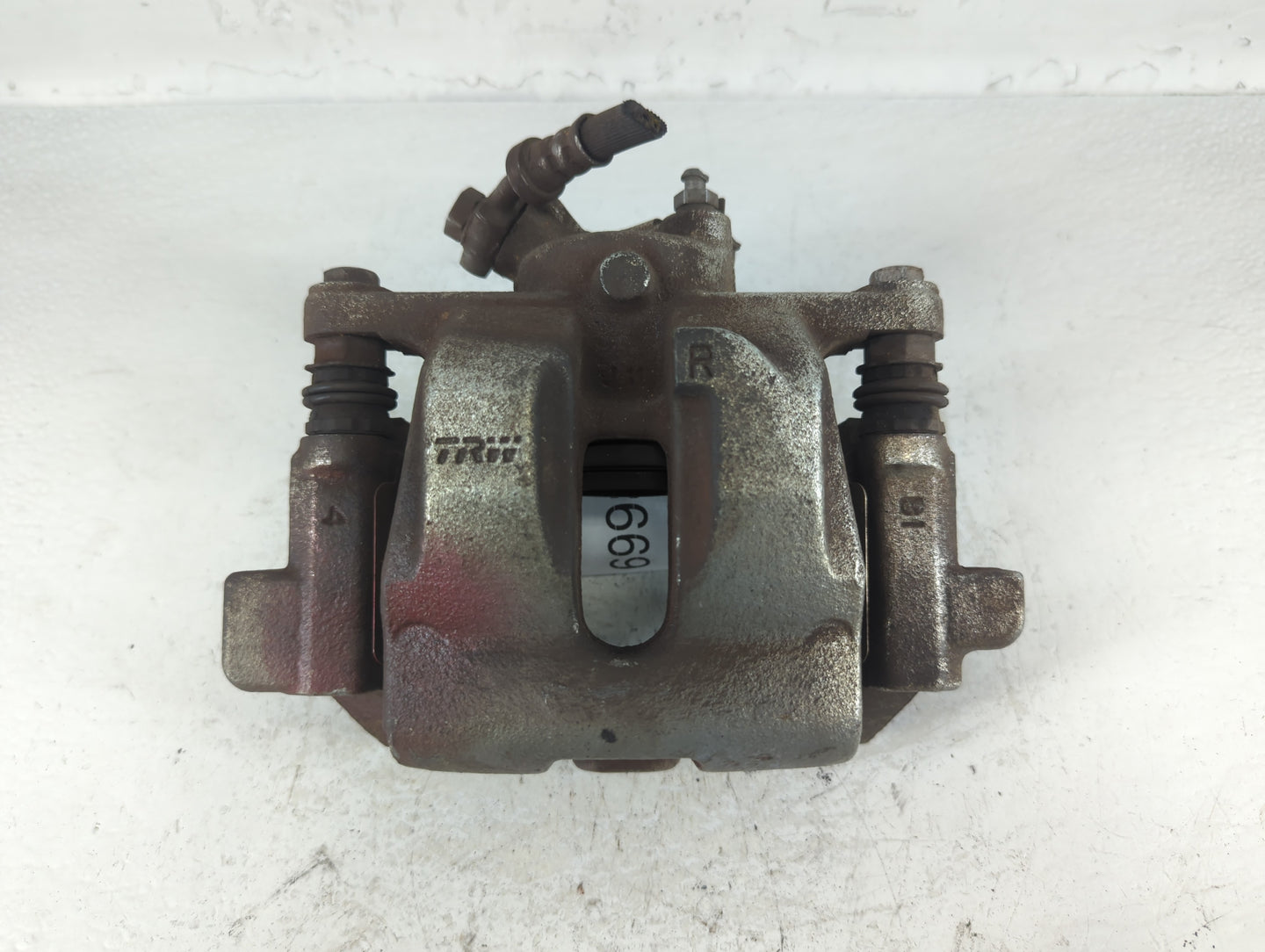 2014-2016 Land Rover Lr4 Front Driver Left Brake Caliper - Oemusedautoparts1.com