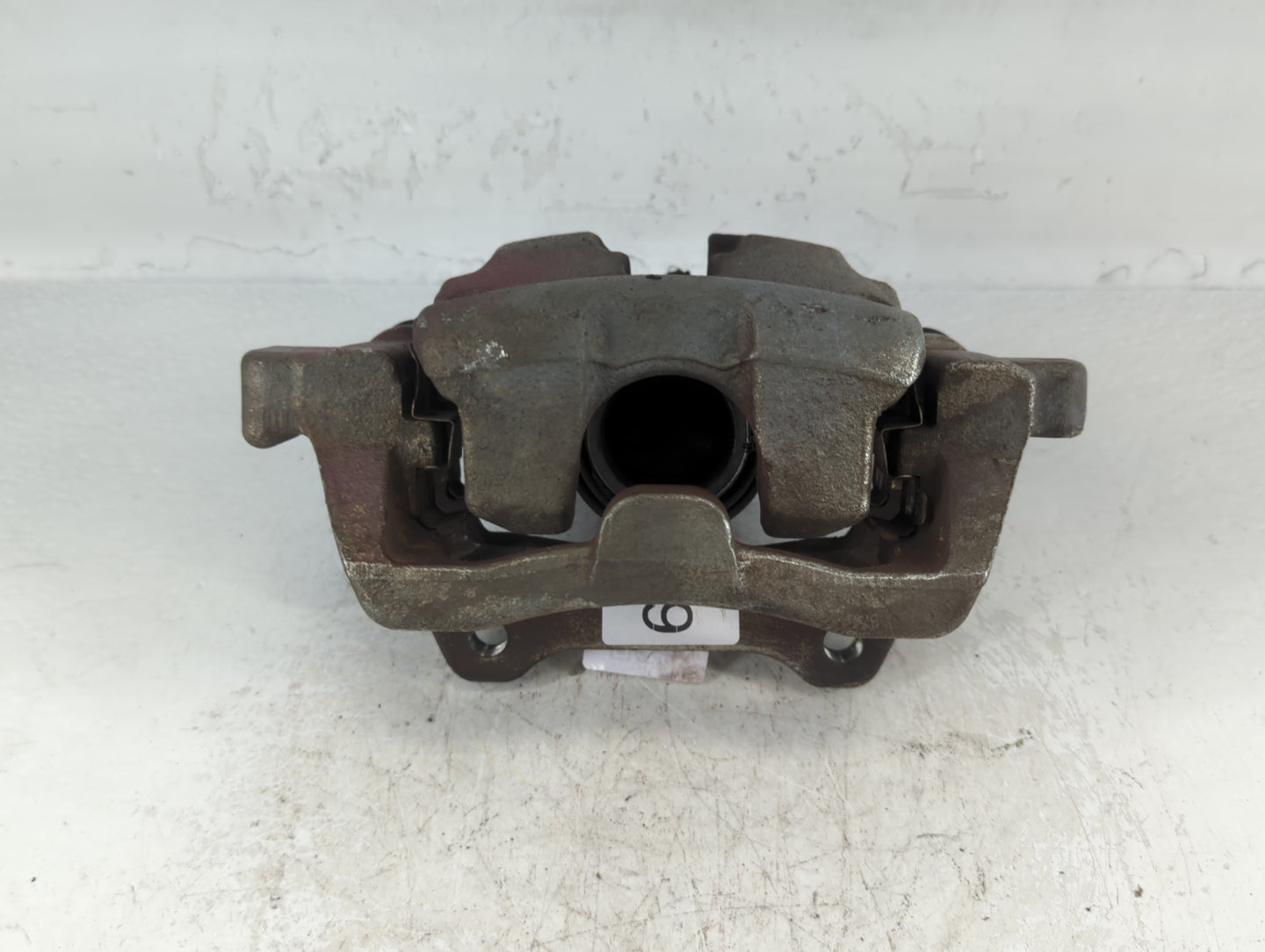 2014-2016 Land Rover Lr4 Front Driver Left Brake Caliper - Oemusedautoparts1.com