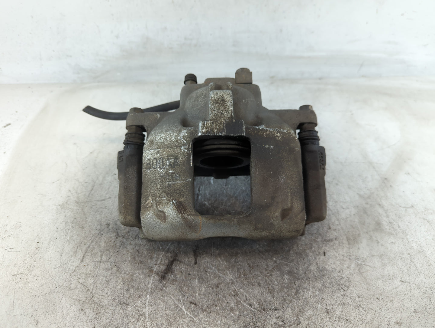 2009-2012 Dodge Journey Front Passenger Right Brake Caliper - Oemusedautoparts1.com