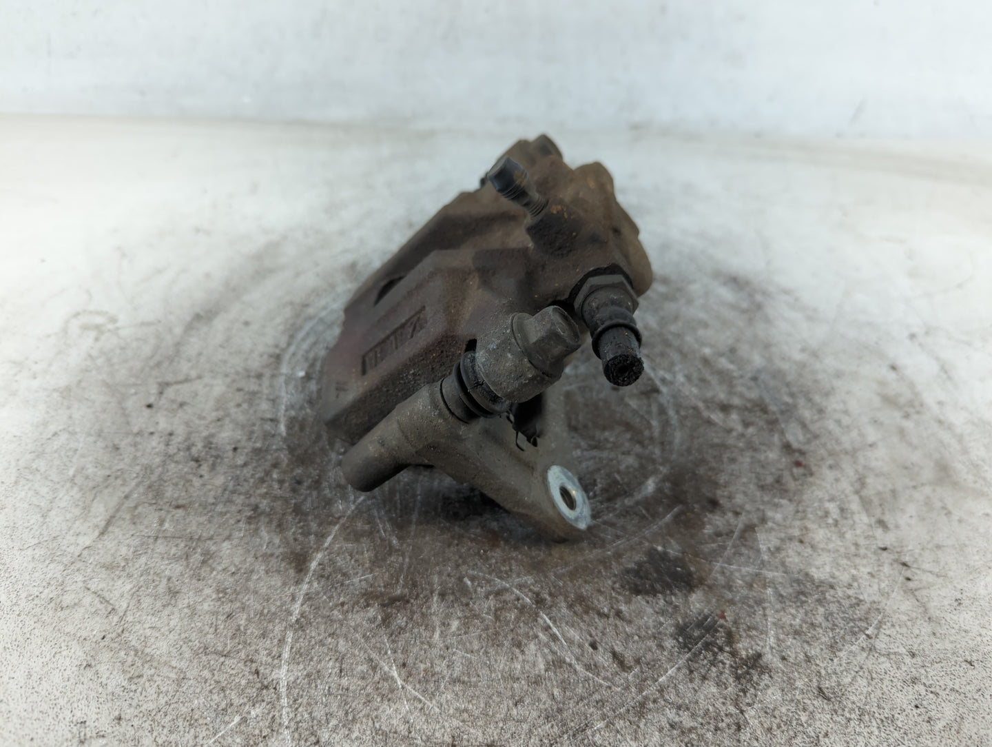 2011-2014 Chrysler 200 Front Passenger Right Brake Caliper - Oemusedautoparts1.com