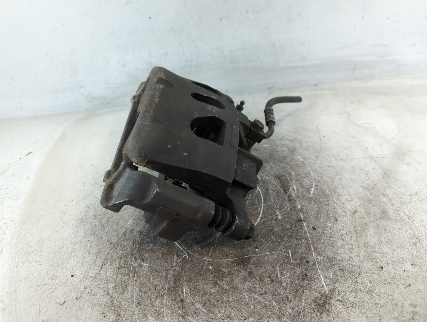 2013-2019 Ford Explorer Front Passenger Right Brake Caliper - Oemusedautoparts1.com