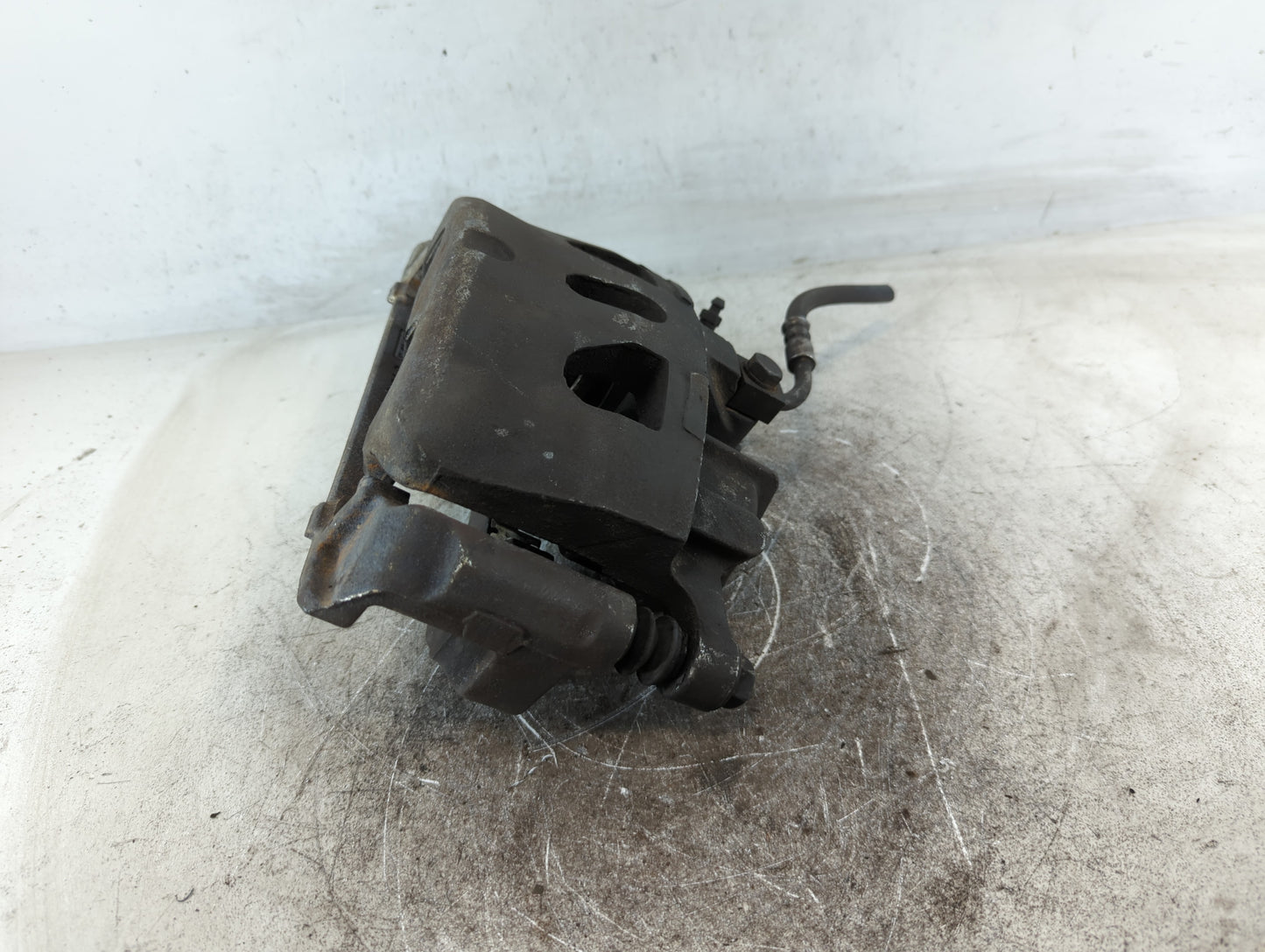 2013-2019 Ford Explorer Front Passenger Right Brake Caliper - Oemusedautoparts1.com