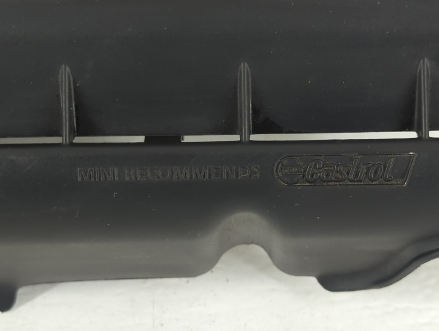 2005 Mini Cooper Engine Cover - Oemusedautoparts1.com