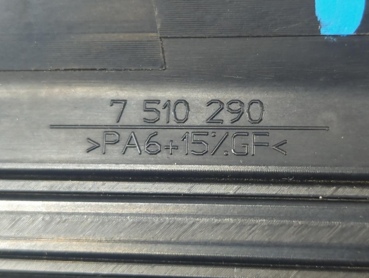 2005 Mini Cooper Engine Cover - Oemusedautoparts1.com