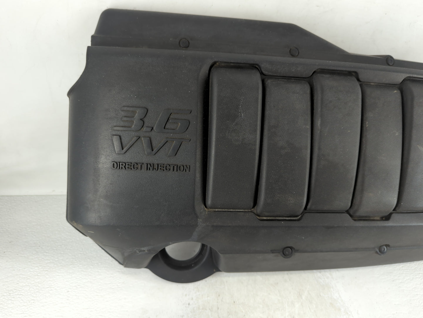 2011 Gmc Acadia Engine Cover - Oemusedautoparts1.com
