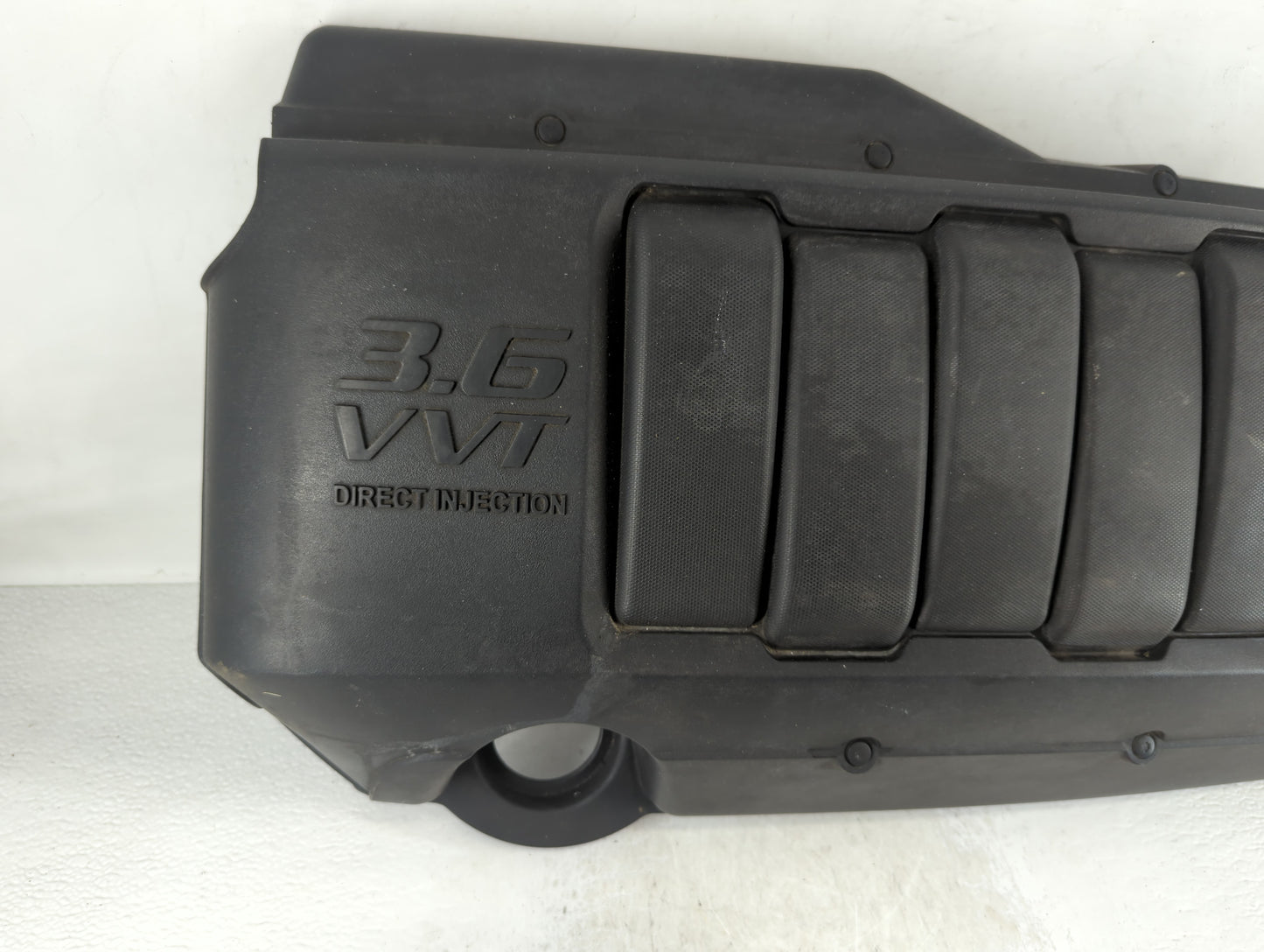 2011 Gmc Acadia Engine Cover - Oemusedautoparts1.com