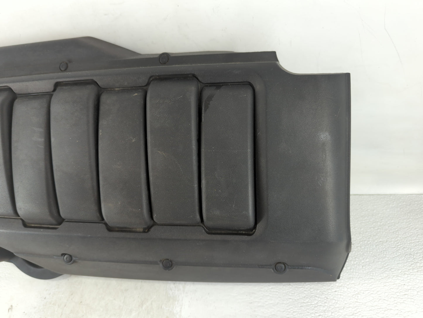 2011 Gmc Acadia Engine Cover - Oemusedautoparts1.com