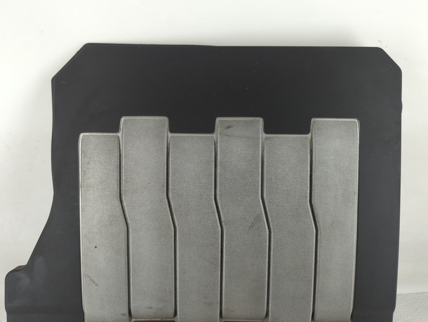 2010 Buick Lacrosse Engine Cover - Oemusedautoparts1.com