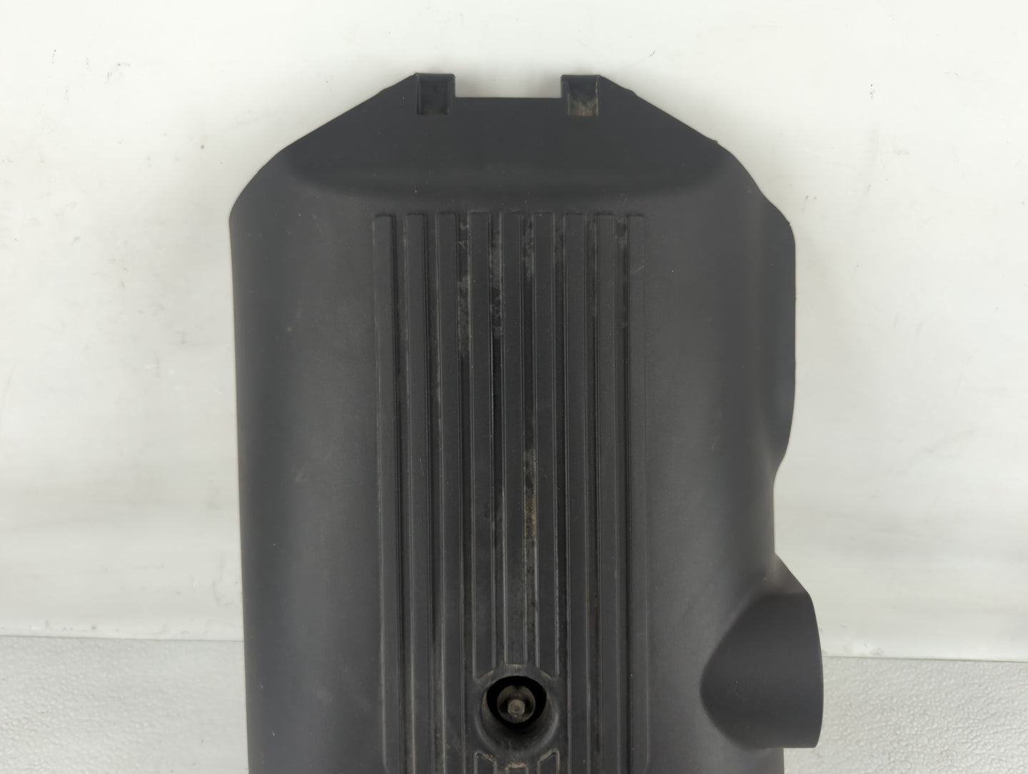 2004 Chevrolet Silverado 1500 Engine Cover - Oemusedautoparts1.com