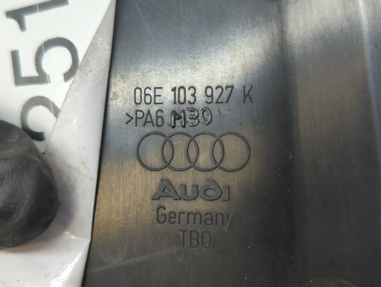 2009 Audi A6 Engine Cover - Oemusedautoparts1.com