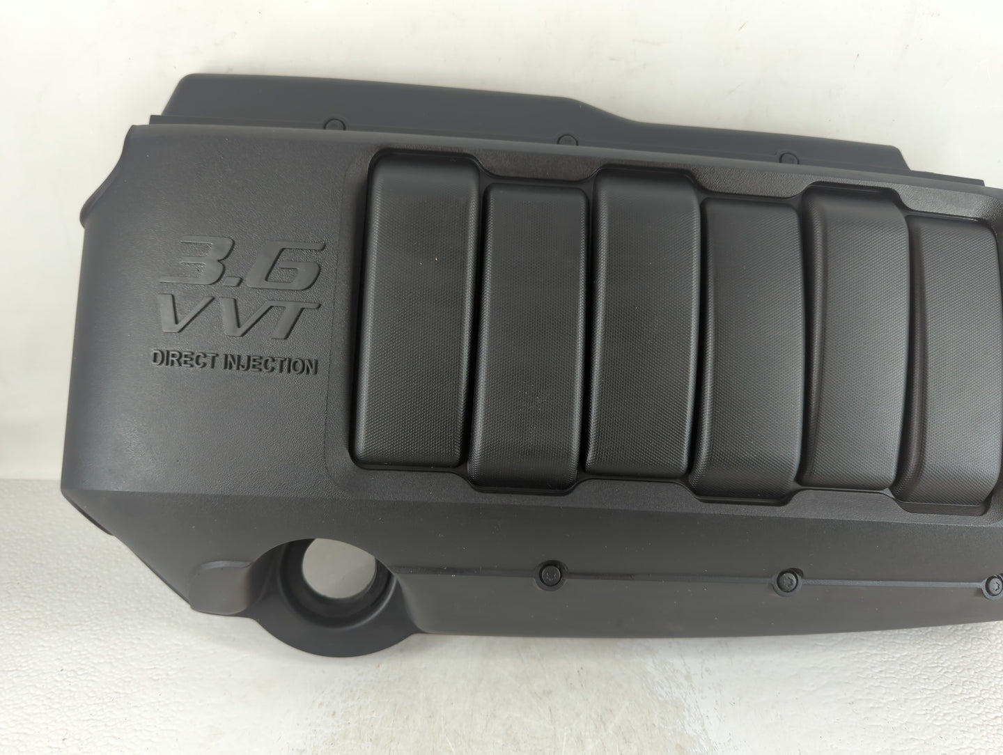 2010 Chevrolet Traverse Engine Cover - Oemusedautoparts1.com