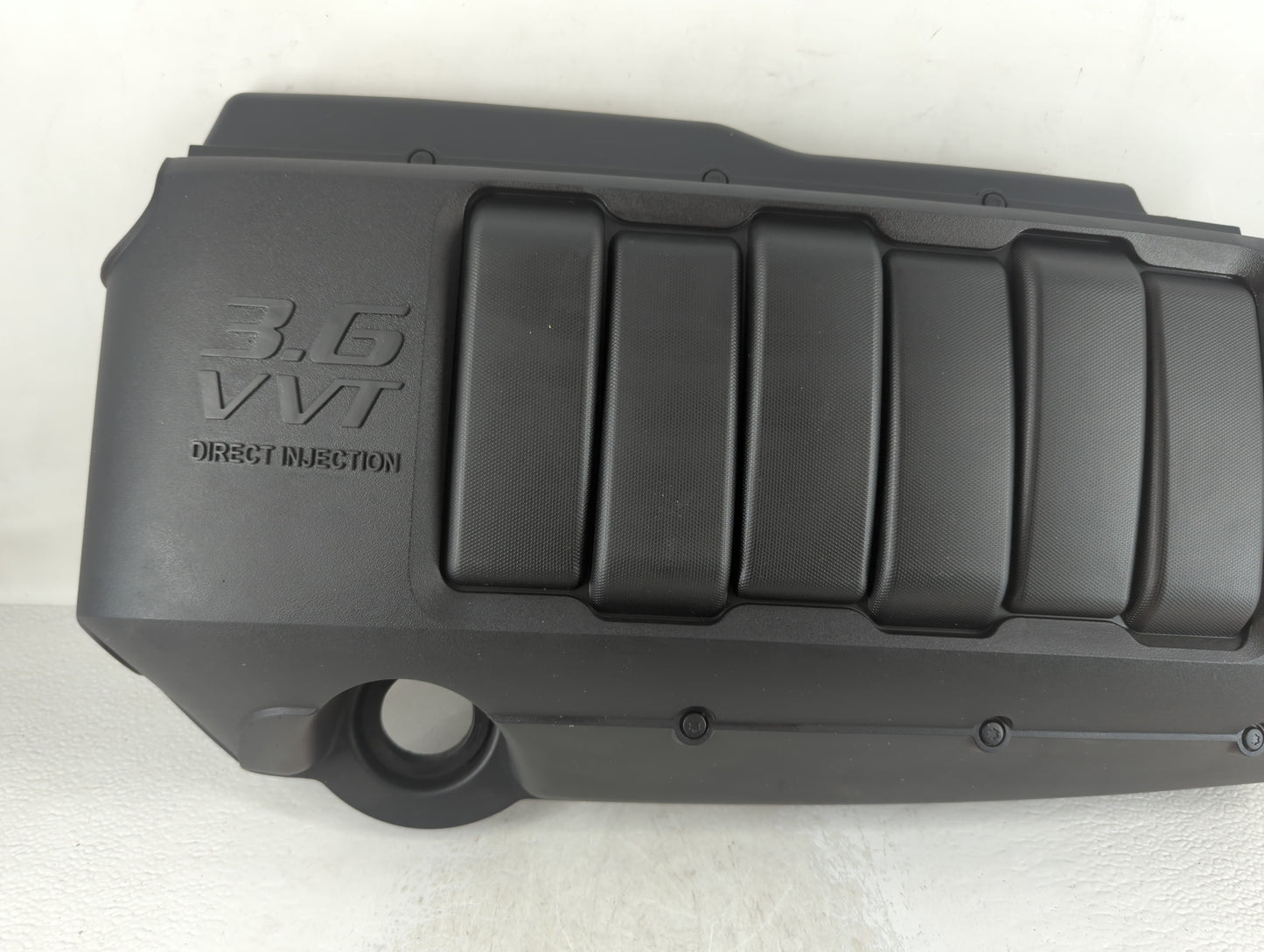 2010 Chevrolet Traverse Engine Cover - Oemusedautoparts1.com
