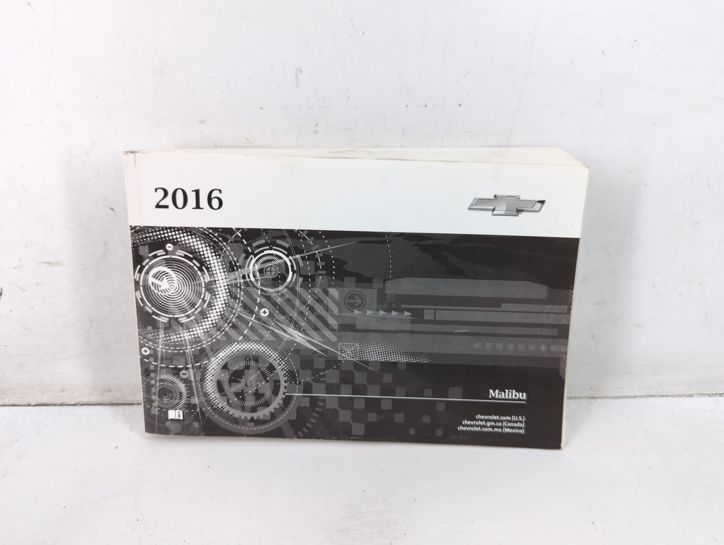 2016 Chevrolet Malibu Owners Manual Book Guide P/N:23424539 B OEM Used Auto Parts - Oemusedautoparts1.com
